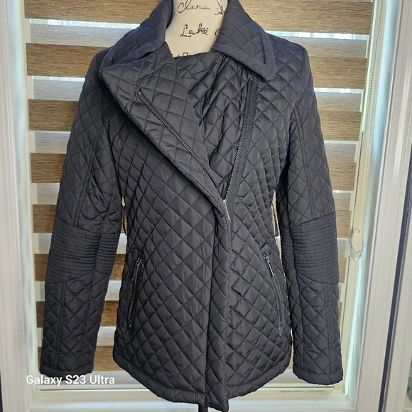 DKNY Women’s Asymmetrical Black Jacket. Size S - Picture 9 of 16